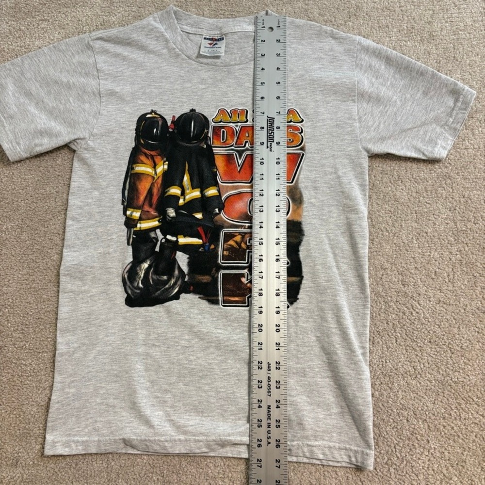 Jerzees Firefighter T-Shirt All In A Days Work Graphic Tee Boxy Mens‎ Size S - Picture 5 of 7